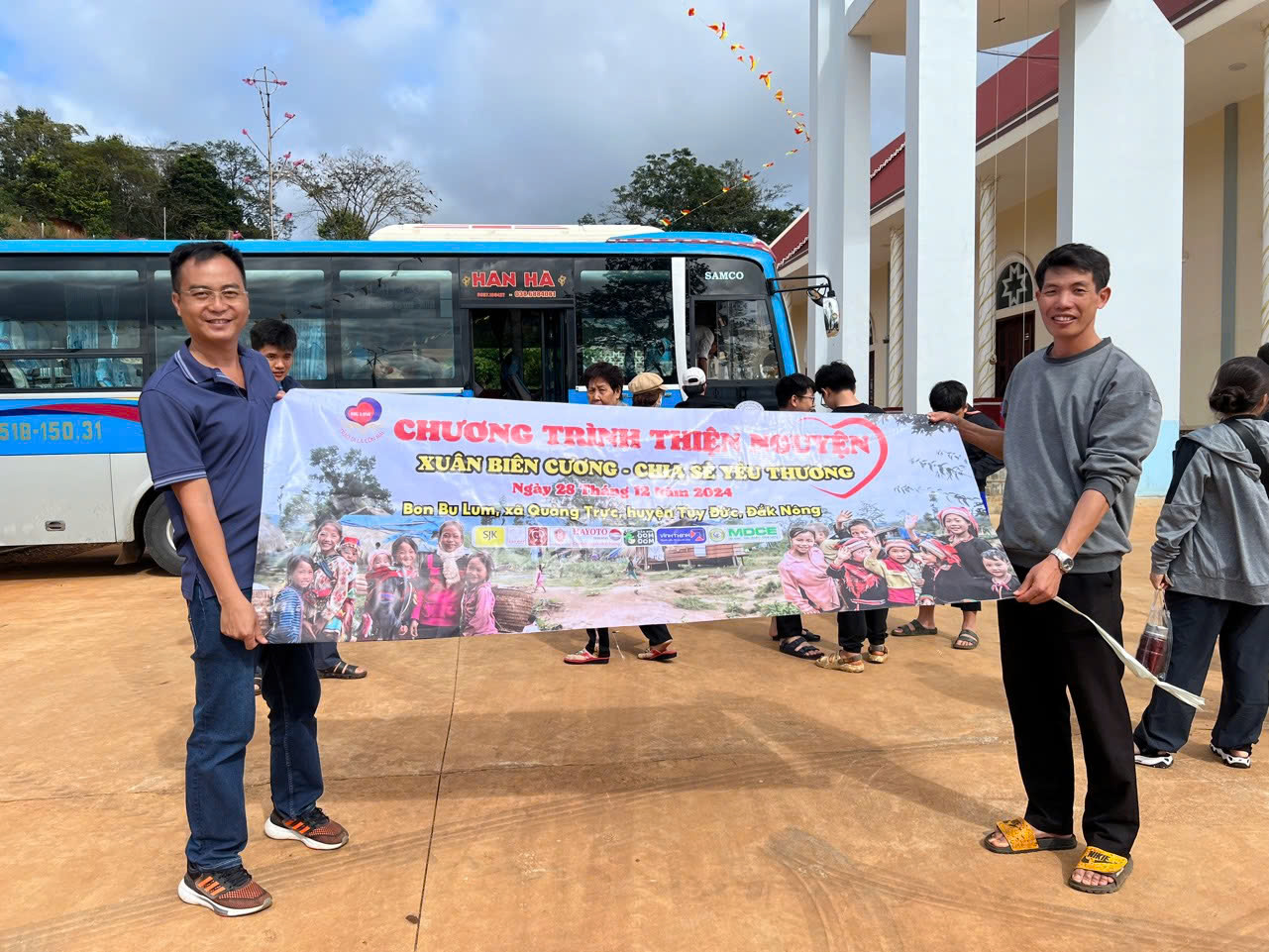 CHƯƠNG TRÌNH THIỆN NGUYỆN “XUÂN BIÊN CƯƠNG – CHIA SẺ YÊU THƯƠNG” TẠI  Bon Bu Lum, xã Quảng Trực, huyện Tuy Đức, Đắk Nông