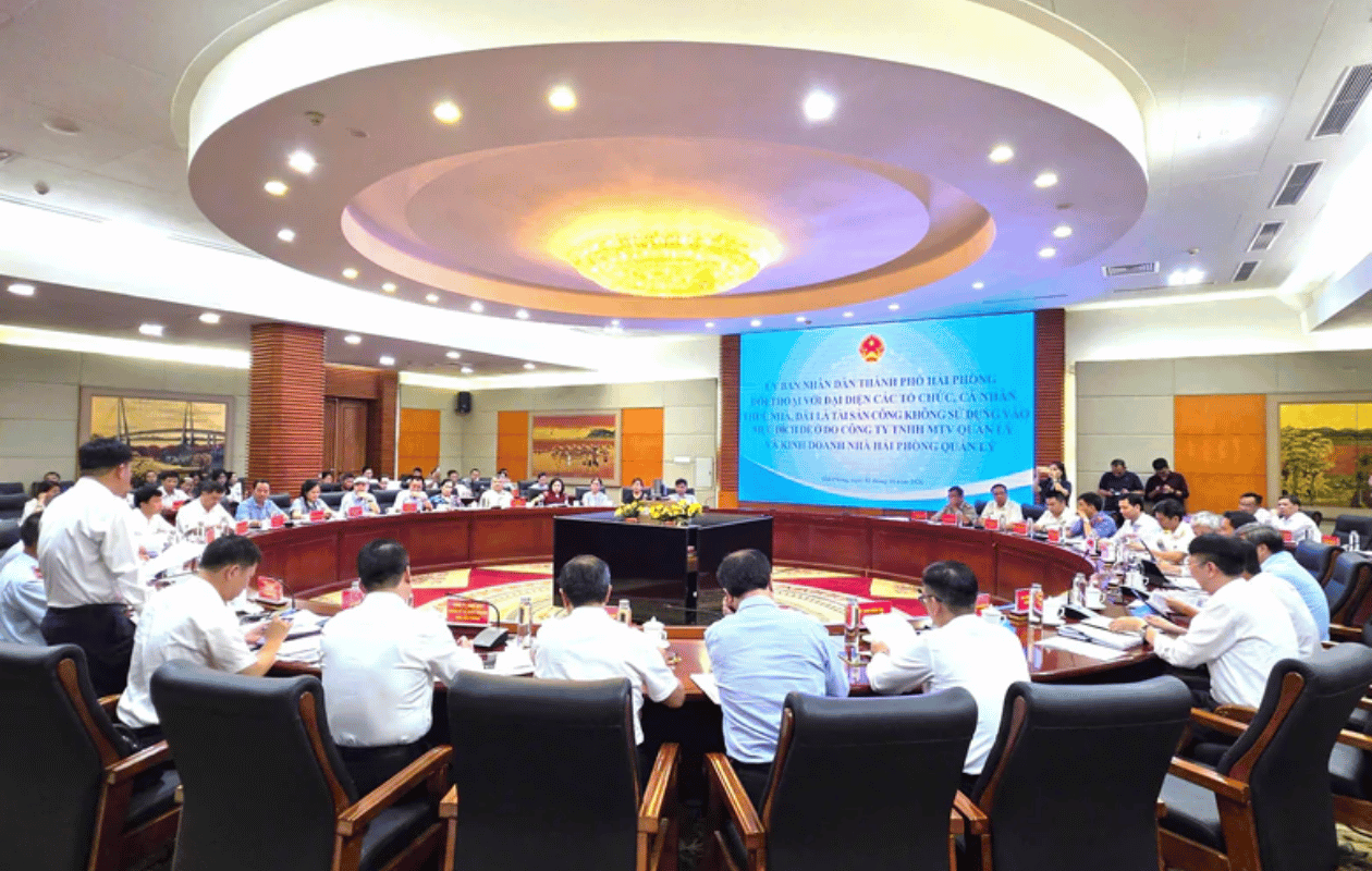 Chiều 2/10, UBND thành phố Hải Phòng đối thoại, tháo gỡ vướng mắc trong xử lý nhà, đất công