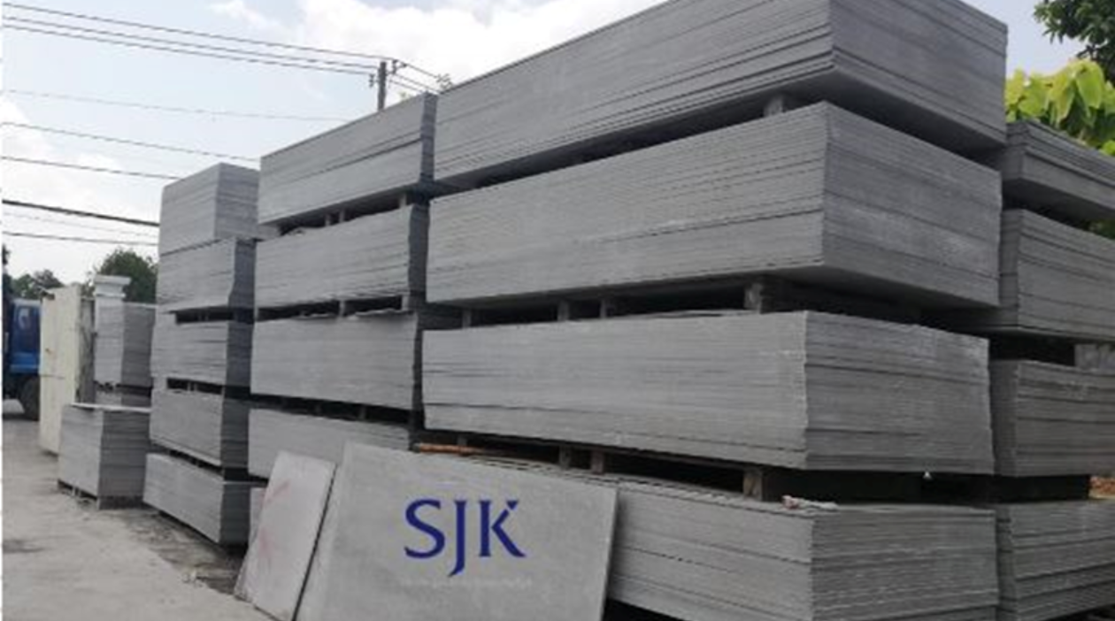 Giải Pháp Xây Dựng Mùa Mưa Hiệu Quả Với Cemboard