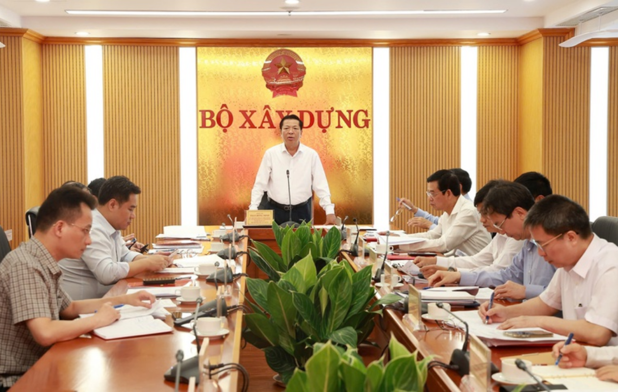 Hà Nội, Ban Thường vụ Đảng ủy Bộ Xây dựng tổ chức đánh giá cán bộ quản lý quý II