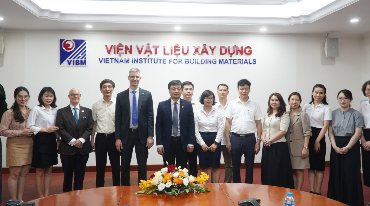 Viện Vật liệu xây dựng ký kết hợp tác với Hội đồng Công trình Xanh