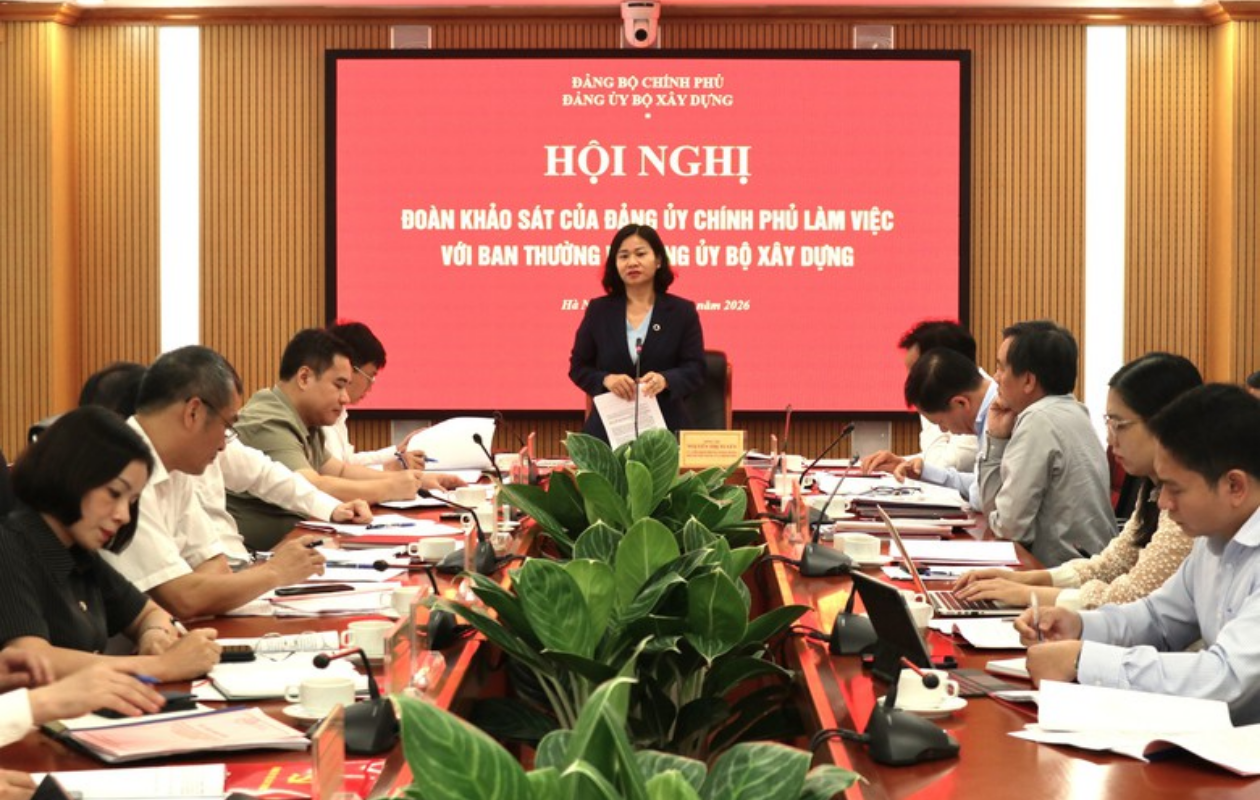 Đoàn khảo sát của Đảng ủy Chính phủ làm việc với Ban Thường vụ Đảng ủy Bộ Xây dựng